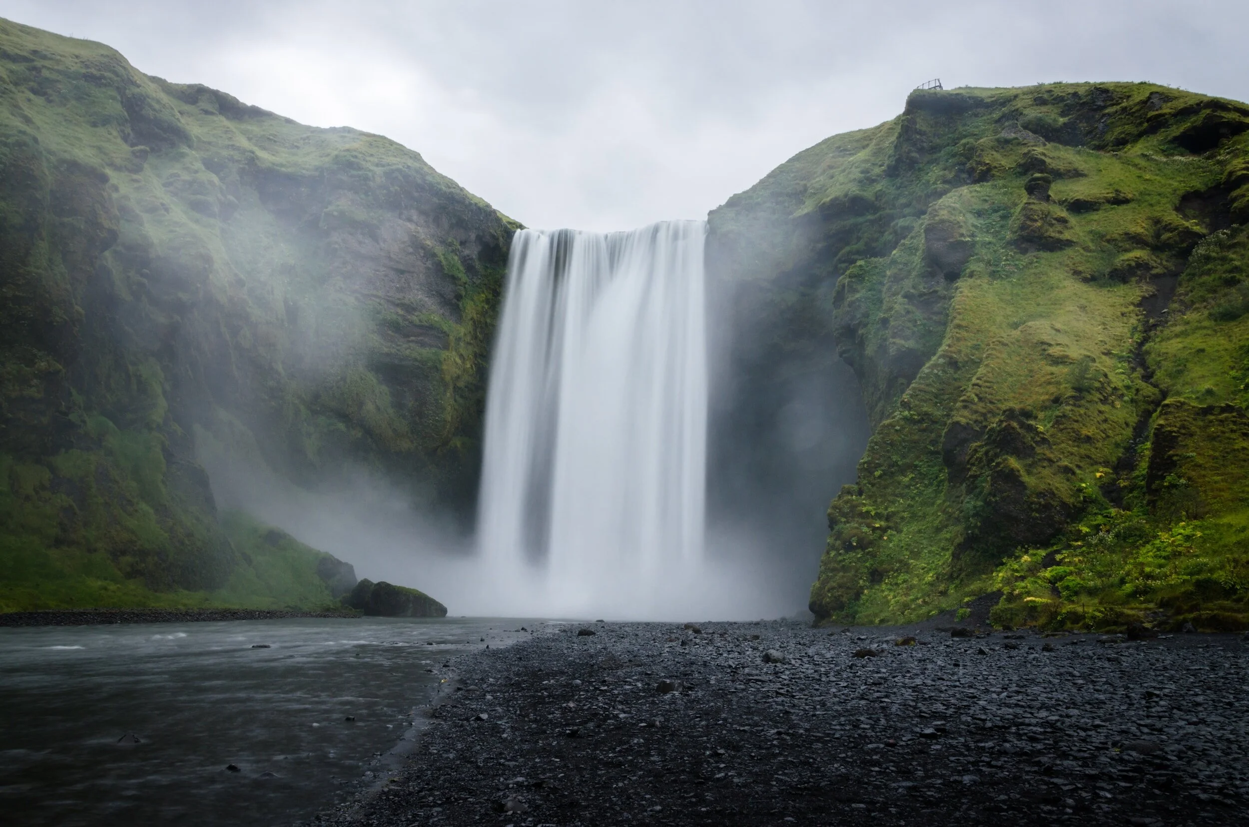 6 Proven Ways to Travel with Your Elopement Dress Or Suit in Iceland