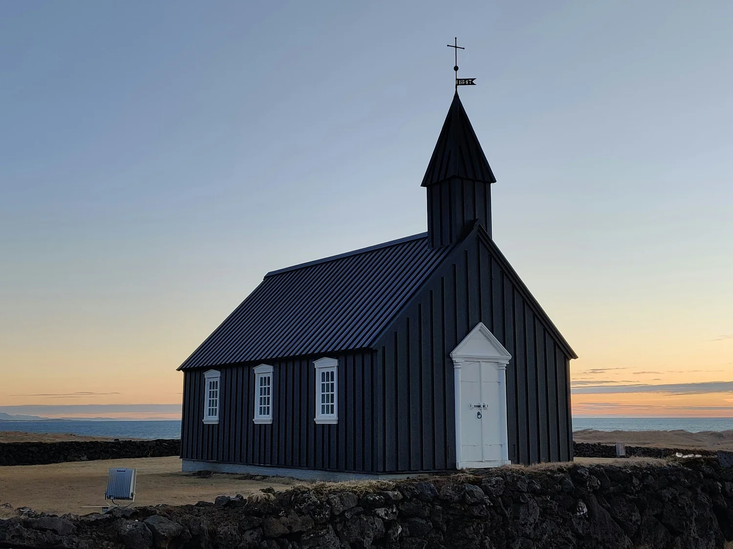Budakirkja black church Iceland elopement location